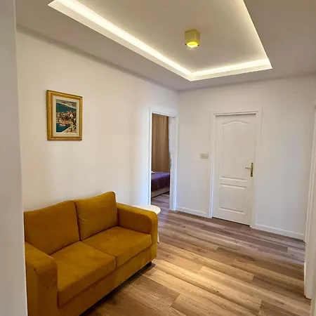 Apartmán Lungomare-large Waterfront -lungomare Promenade 6 *