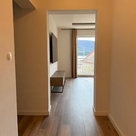 Lungomare Apartman