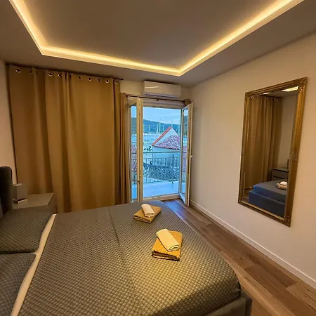 Lungomare-large Waterfront -lungomare Promenade 6 شقة كريس