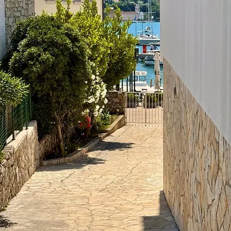 Lungomare-large Waterfront -lungomare Promenade 6 كريس
