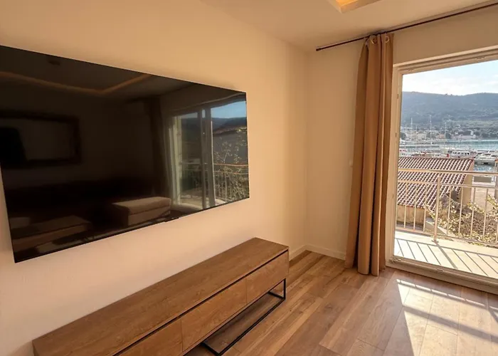 Lungomare Apartman
