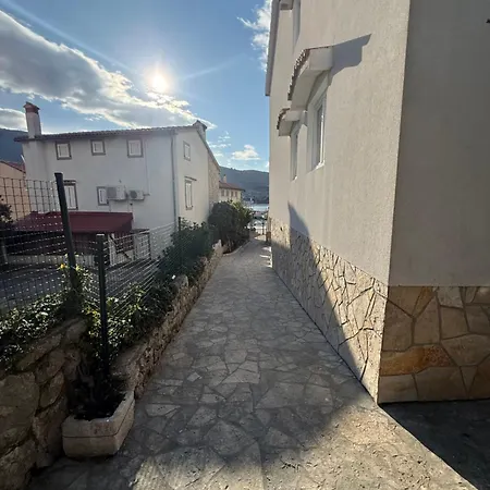 Lungomare-large Waterfront -lungomare Promenade 6 * Cres